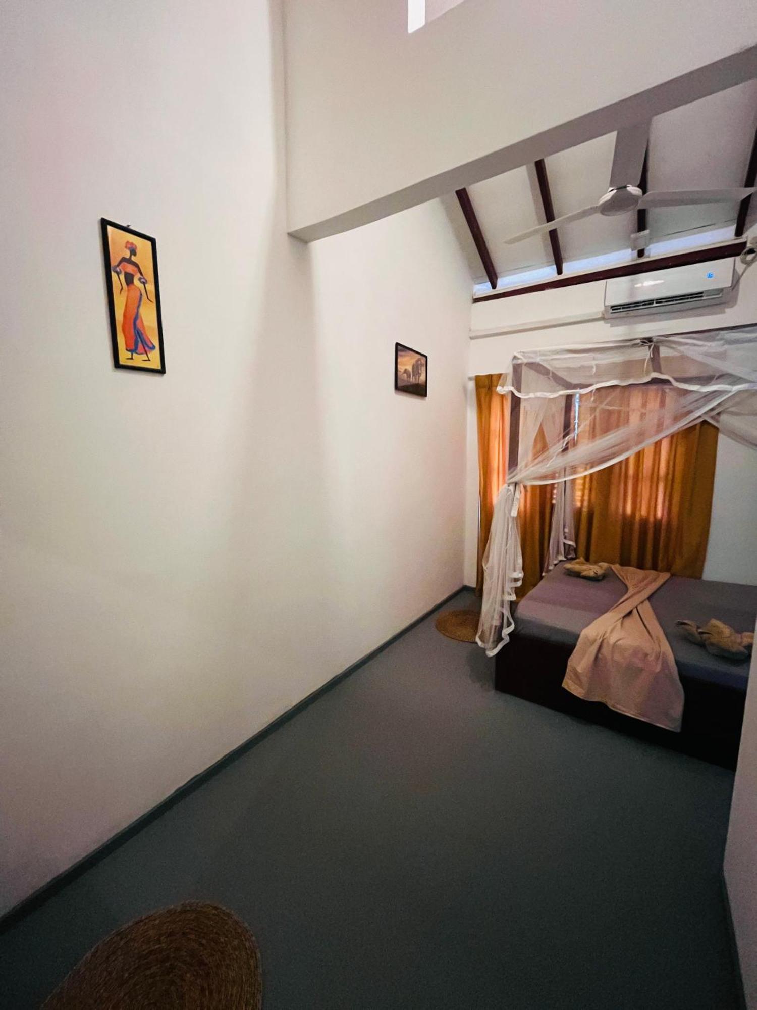 Avalon Lägenhet Weligama Exteriör bild