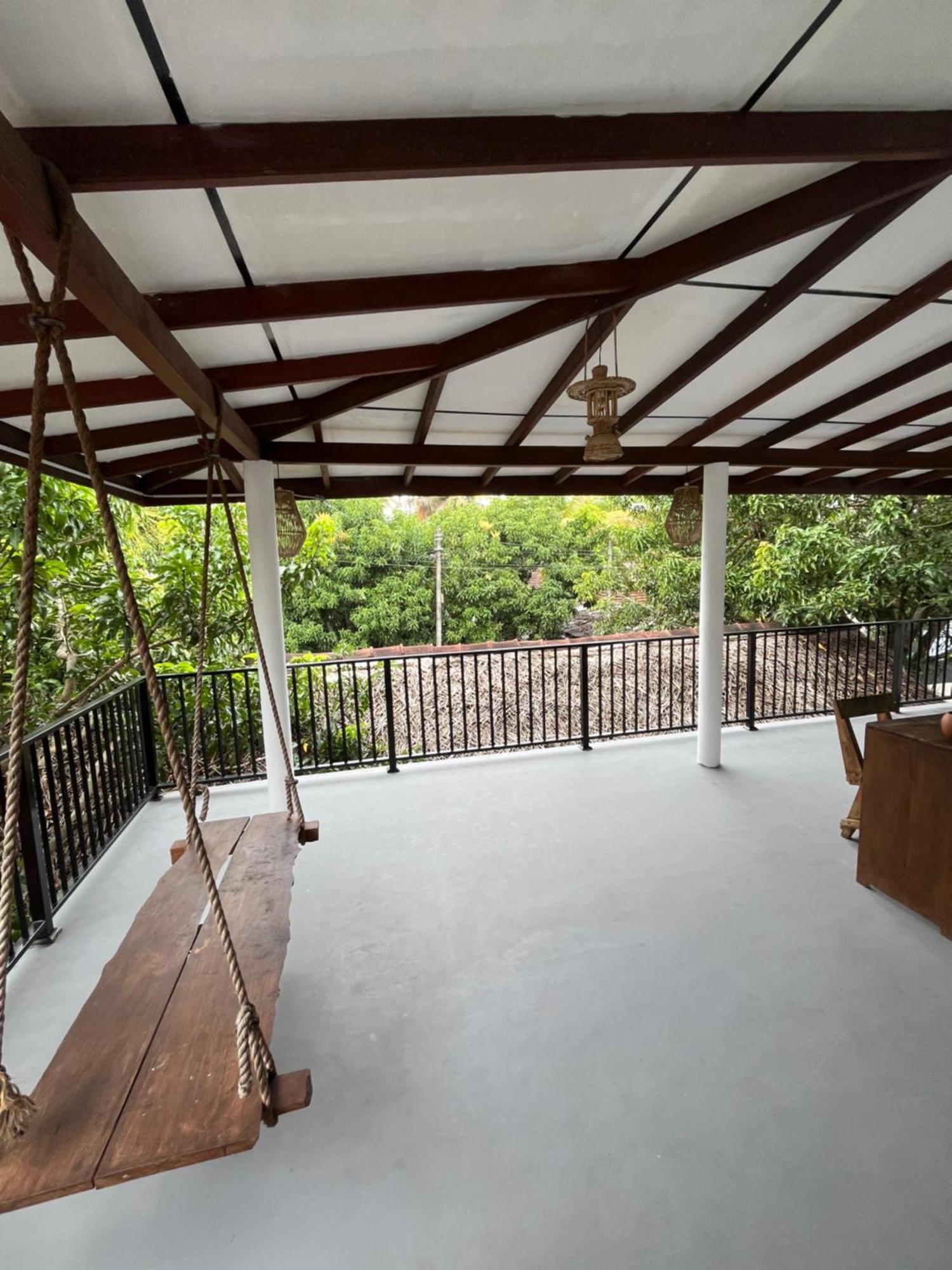 Avalon Lägenhet Weligama Exteriör bild