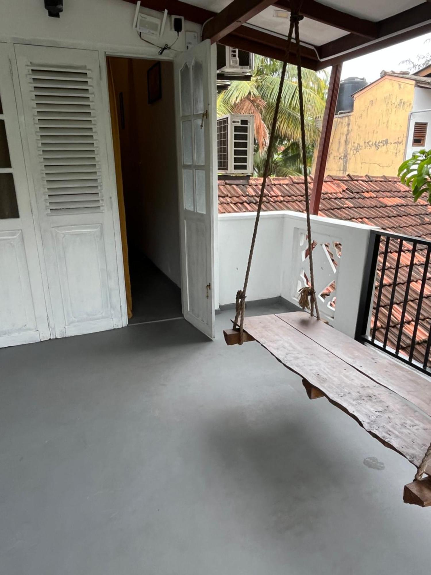 Avalon Lägenhet Weligama Exteriör bild