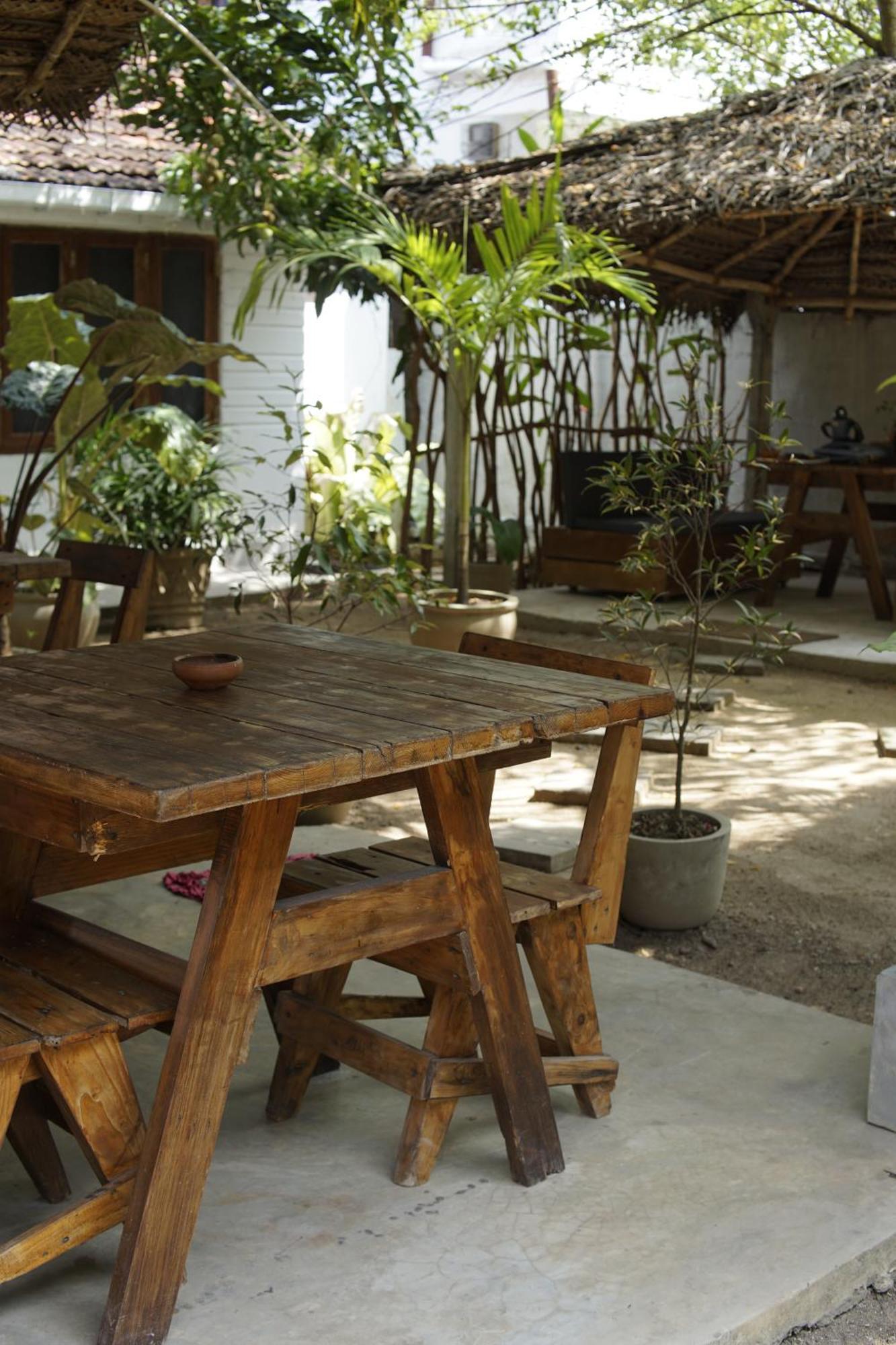 Avalon Lägenhet Weligama Exteriör bild